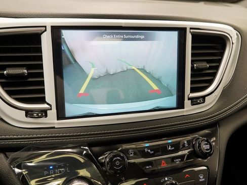 New 2026 Chrysler Pacifica Limited w/ S Appearance Package image 24