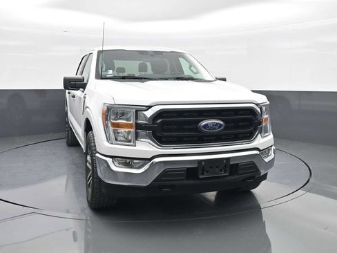 Used 2022 Ford F150 XLT AWD/4WD image 2