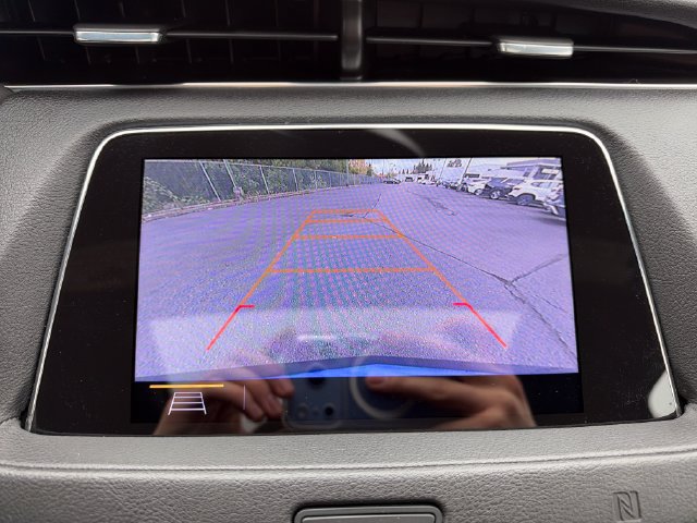 Used 2019 Cadillac XT4 Premium Luxury w/ Cold Weather Package AWD/4WD image 19