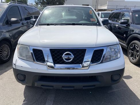 Used 2019 Nissan Frontier S image 3