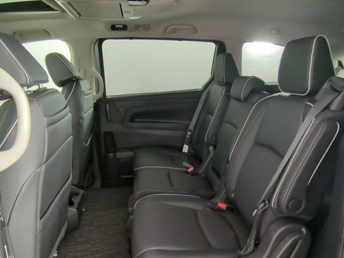 New 2026 Honda Odyssey Touring image 31