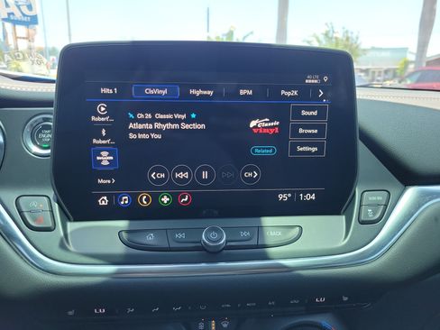 Used 2024 Chevrolet Blazer LT FWD image 19