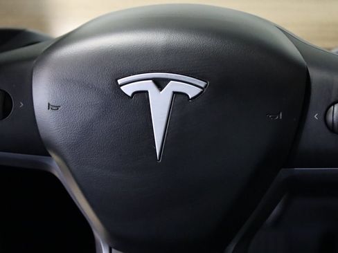 Used 2018 Tesla Model 3 Long Range image 38