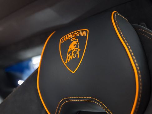 Used 2023 Lamborghini Huracan Tecnica image 30