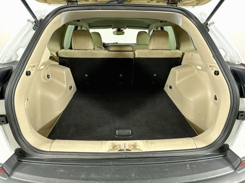 Used 2021 Jeep Cherokee Latitude AWD/4WD image 27