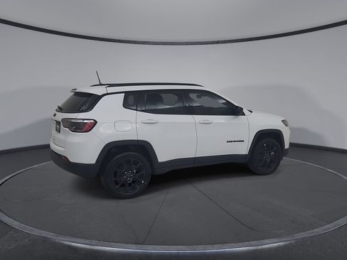 New 2026 Jeep Compass Latitude AWD/4WD image 14