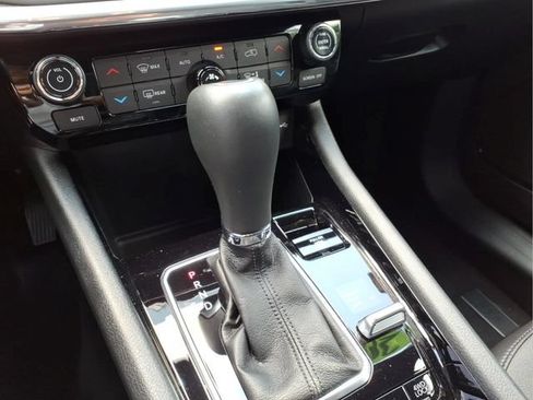 Used 2023 Jeep Compass Limited AWD/4WD image 25