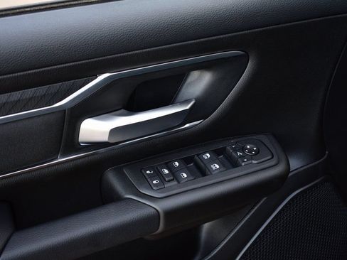 New 2026 RAM 1500 Big Horn AWD/4WD image 18