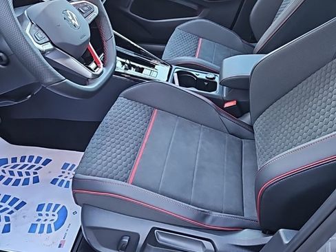 New 2026 Volkswagen GTI SE FWD image 27
