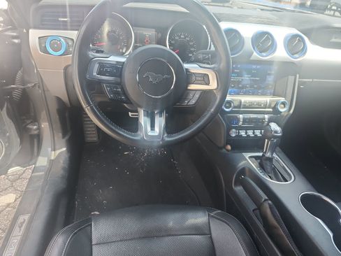 Used 2022 Ford Mustang GT Premium RWD image 9