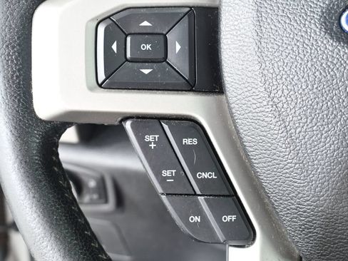Used 2016 Ford F150 Lariat w/ Equipment Group 502A Luxury AWD/4WD image 32