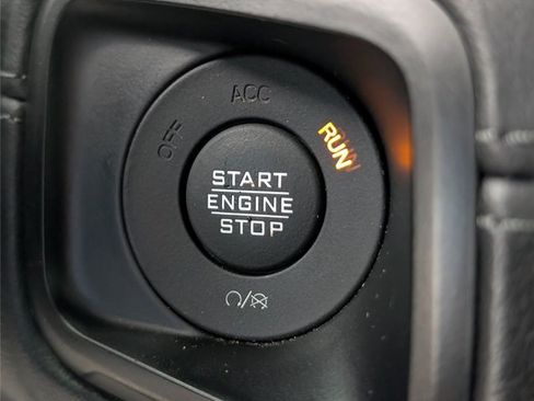 Used 2024 Jeep Gladiator Mojave w/ Convenience Group AWD/4WD image 62