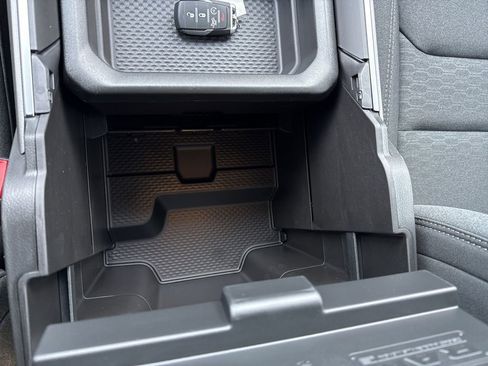 New 2026 RAM 1500 4x4 Crew Cab image 22