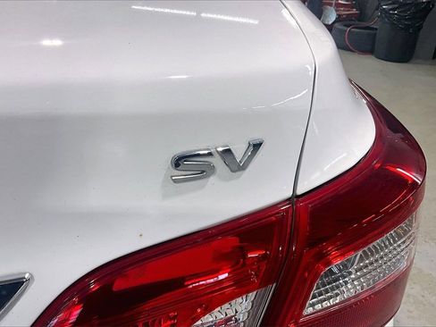 Used 2016 Nissan Sentra SV image 8