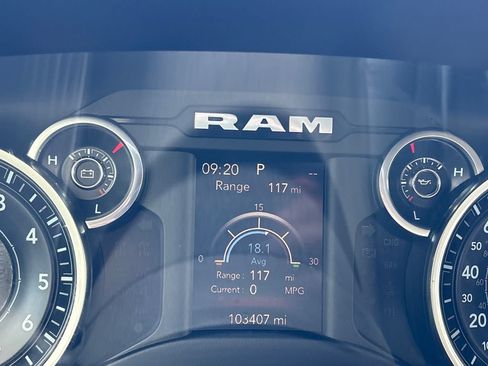 Used 2019 RAM 1500 Big Horn RWD image 7