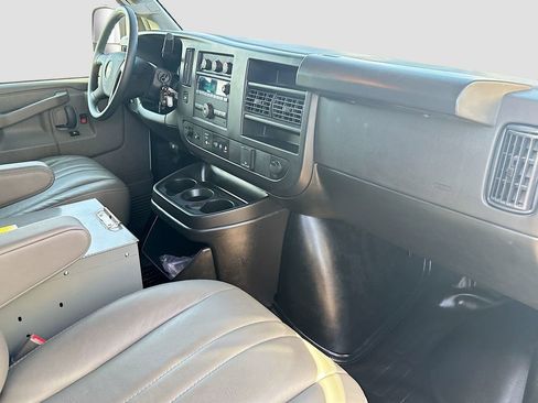 Used 2024 Chevrolet Express 3500 w/ Driver Convenience Package RWD image 26