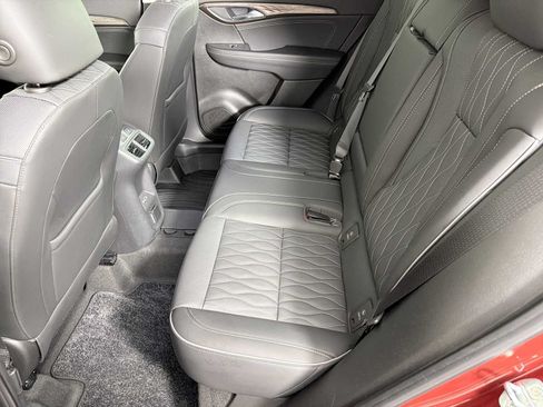 Used 2023 Buick Envision Avenir FWD image 19
