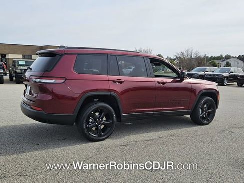 New 2025 Jeep Grand Cherokee L Altitude image 13