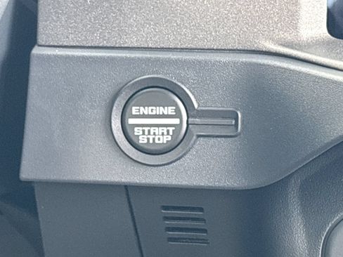 New 2026 Ford Bronco Badlands AWD/4WD image 6
