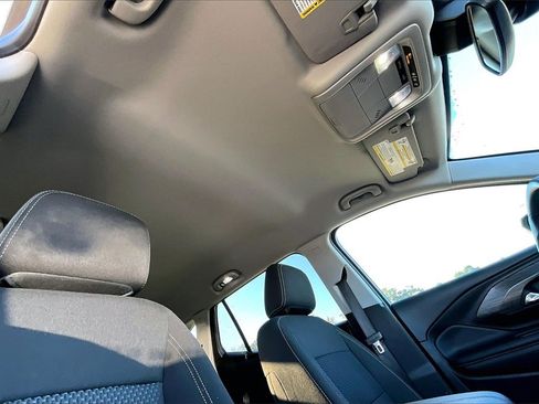 Used 2023 GMC Terrain SLE w/ Driver Convenience Package image 22