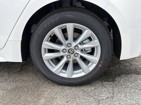 New 2026 Toyota Corolla SE FWD image 17