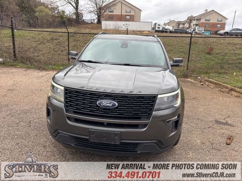 Used 2018 Ford Explorer Sport w/ Equipment Group 401A image 2