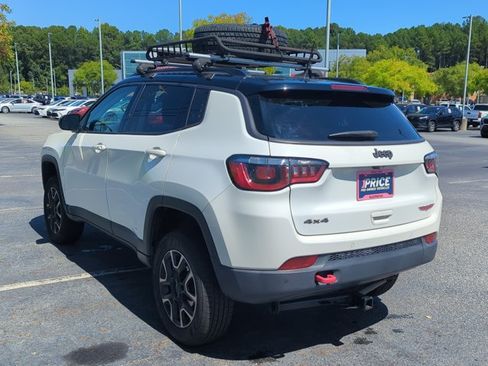 Used 2019 Jeep Compass Trailhawk w/ Cold Weather Group AWD/4WD image 8