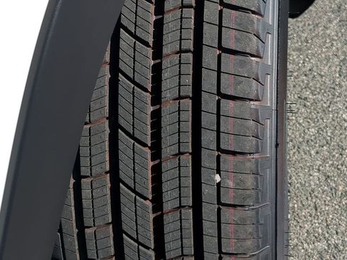 New 2026 Jeep Grand Cherokee Altitude AWD/4WD image 12