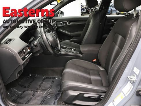 Used 2023 Honda Civic Sport image 14