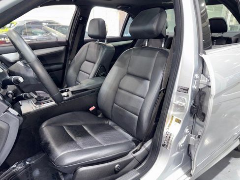 Used 2013 Mercedes-Benz C 250 Sedan image 24