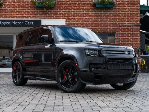 Used 2025 Land Rover Defender 110 X image 16