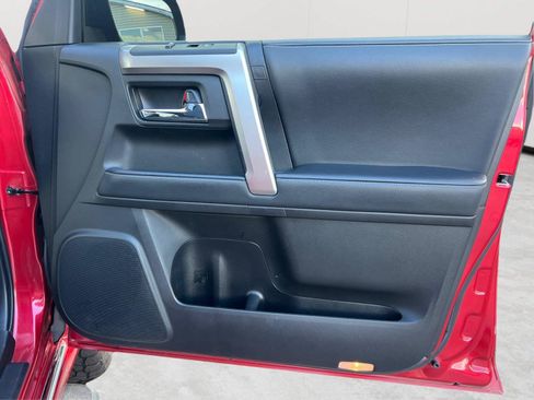 Used 2020 Toyota 4Runner Limited AWD/4WD image 19