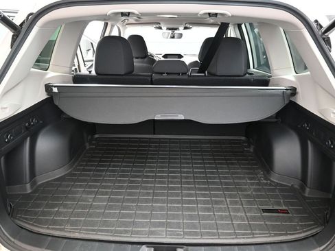 Certified 2023 Subaru Forester Premium image 17