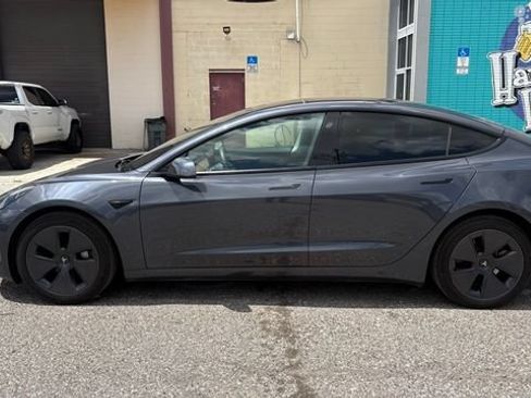 Used 2023 Tesla Model 3 Standard Range RWD image 6