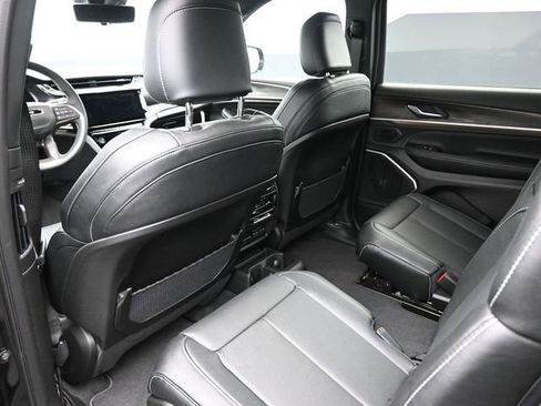 New 2026 Jeep Grand Cherokee L Limited image 16