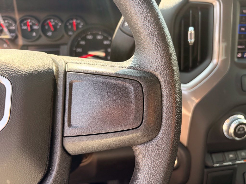 Used 2026 GMC Sierra 1500 Pro w/ Pro Value Package AWD/4WD image 32