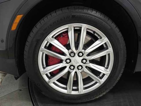 Certified 2022 Cadillac XT5 Sportv w/ Technology Package image 16