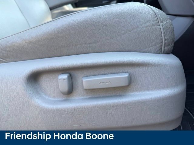 Used 2017 Honda Pilot Touring image 53