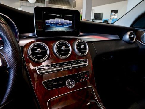 Used 2015 Mercedes-Benz C 300 4MATIC Sedan image 31