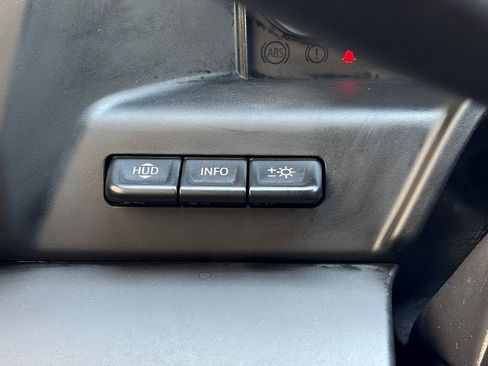 Used 2025 GMC Sierra 1500 AT4 w/ AT4 Premium Package AWD/4WD image 19