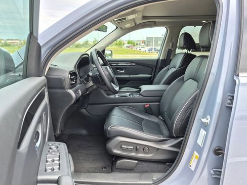 Used 2025 Honda Pilot Elite image 15
