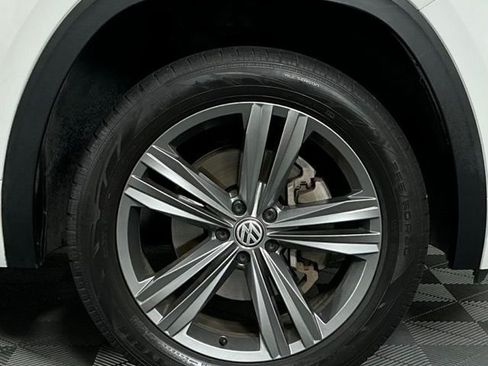 Used 2019 Volkswagen Atlas SEL R-Line FWD image 8