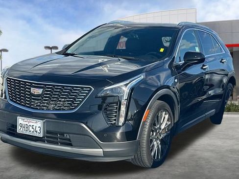 Used 2019 Cadillac XT4 Premium Luxury w/ Driver Assist Package FWD image 2