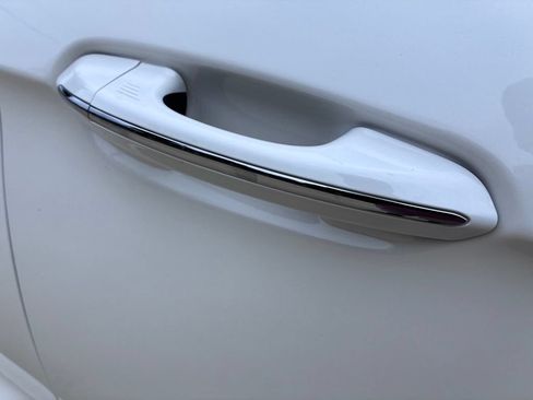 Used 2021 Ford Edge Titanium FWD image 5