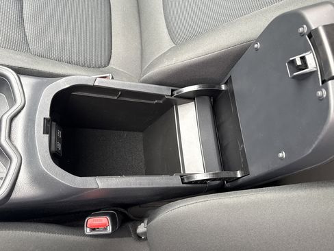 Used 2025 Toyota RAV4 LE image 11