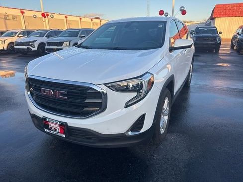 Used 2018 GMC Terrain SLE image 1