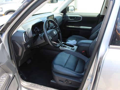 Used 2022 Ford Bronco Sport Outer Banks w/ Tech Package AWD/4WD image 10