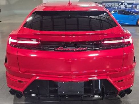 Used 2025 Lamborghini Urus SE AWD/4WD image 7