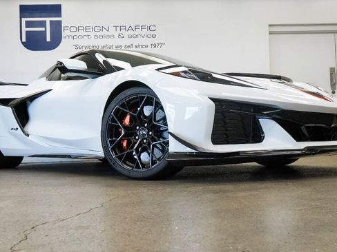 Used 2026 Chevrolet Corvette ZR1 w/ ZR1 Carbon Fiber Aero Package RWD image 45
