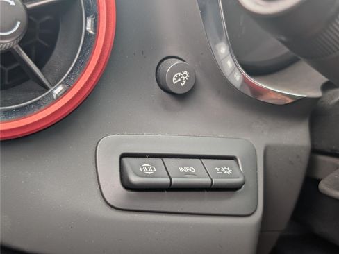 Used 2020 Chevrolet Camaro SS RWD image 22